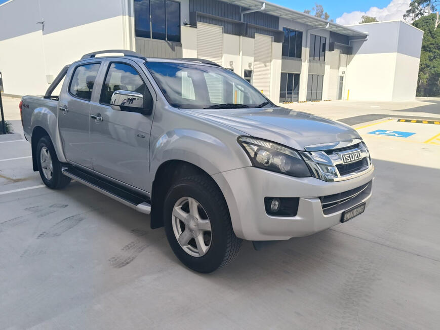 2014 top of the range Isuzu dmax