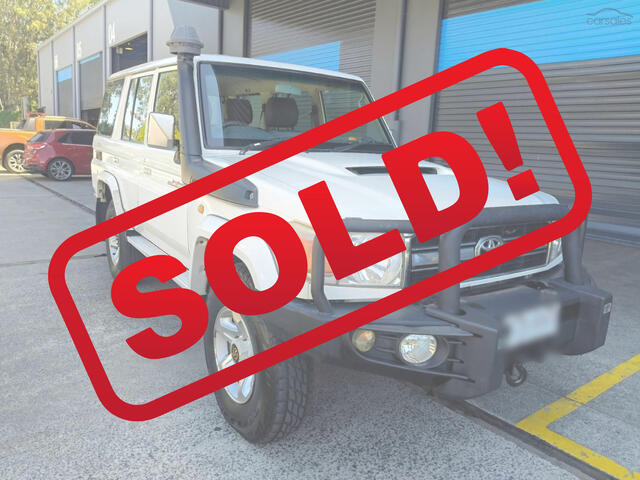 2011 Toyota Landcruiser GXL Manual 4x4 MY10