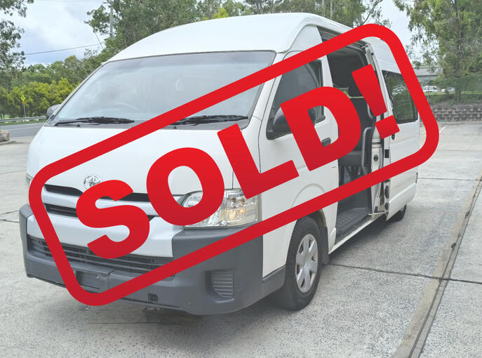 2015 TOyota hiace kdh223r